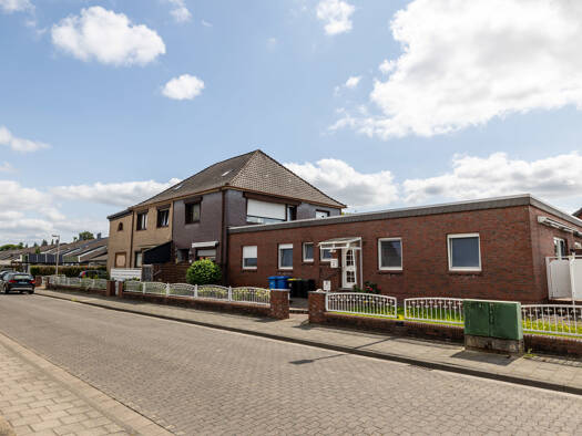 Mehrfamilienhaus zum Kauf 985.000 € 16 Zimmer 600 m² 2.000 m² Grundstück Hasport/Annenheide Delmenhorst 27755