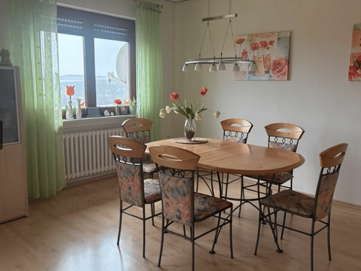 Haus zum Kauf 310.000 € 220 m² 1.497 m² Grundstück Gädheim Gädheim 97503