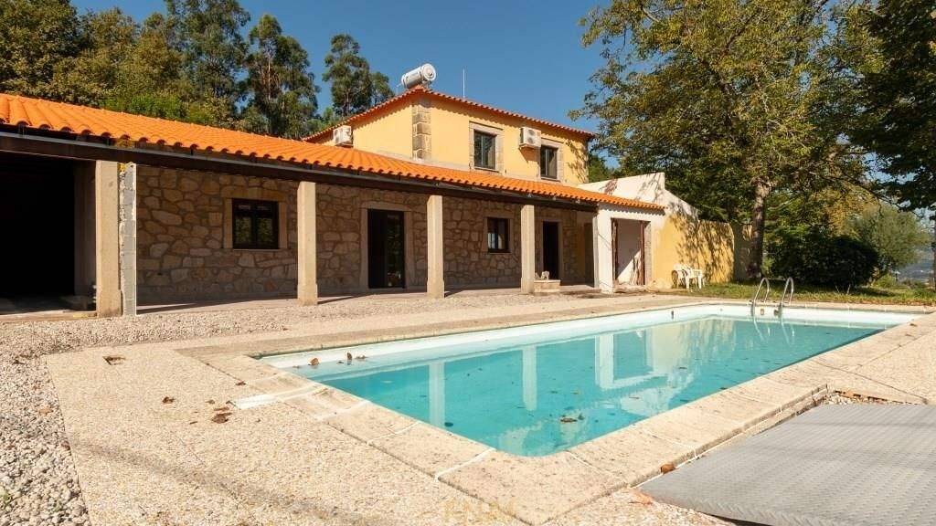 Haus zum Kauf 425.000 € 228 m² 3.000 m² Grundstück Beiral Do Lima 4990