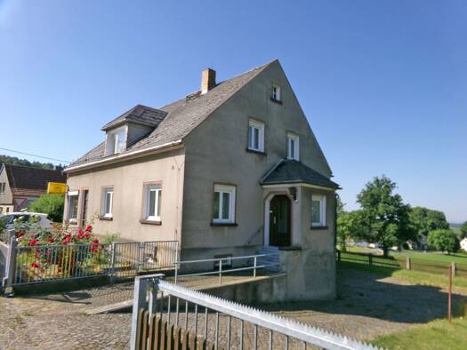 Einfamilienhaus zum Kauf 158.000 € 8 Zimmer 200 m² 1.125 m² Grundstück frei ab sofort Ohorn 01896
