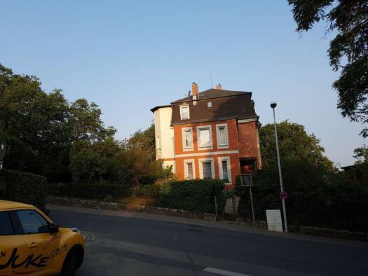 Wohnung zur Miete 900 € 3,5 Zimmer 114 m² Geschoss 2/3 frei ab 01.06.2026 Coburg 96450