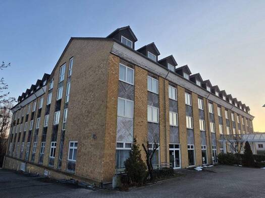 Haus zur Miete 126 Zimmer 50 m² 5.749 m² Grundstück Zschoner Ring 6 Kesselsdorf 01723