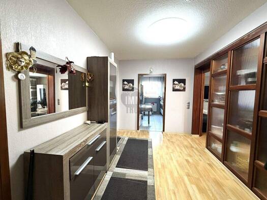Wohnung zum Kauf 319.000 € 4 Zimmer 104 m² Petersberg Petersberg 36100