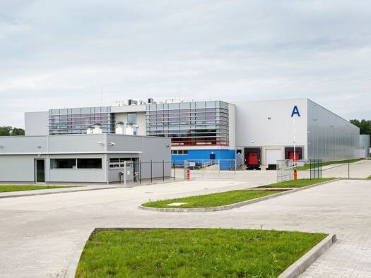 Lagerhalle zur Miete provisionsfrei 8.900 m² Lagerfläche teilbar von 8.550 m² bis 8.900 m² Schafhof Nürnberg 90411