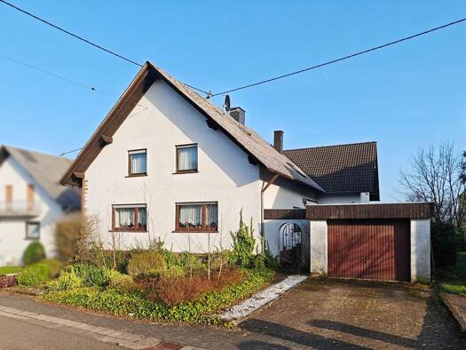 Haus zum Kauf provisionsfrei 279.000 € 9 Zimmer 236 m² 546 m² Grundstück Weiskirchen Weiskirchen 66709