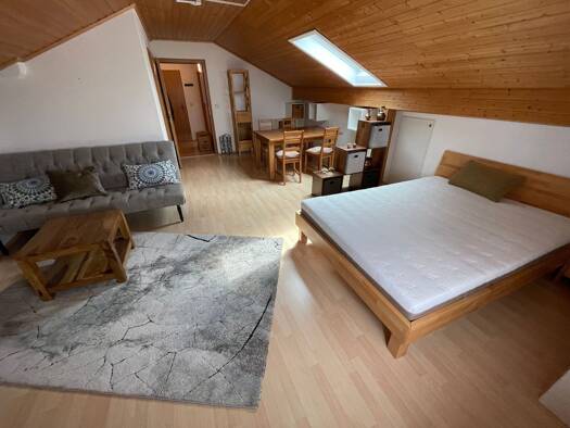 Wohnung zur Miete 450 € 1 Zimmer 35 m² 2. Geschoss frei ab 01.09.2025 Rosenheim 83026