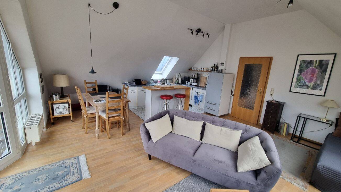 Immobilie in Bad Brückenau - Lichtdurchflutete 2-Zimmer-Penthouse-Wohnung in bester Lage! - Bild 2