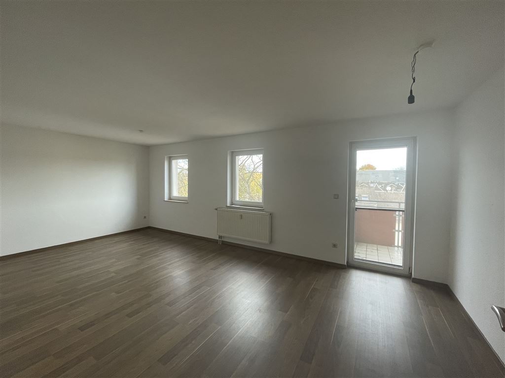 Wohnung zur Miete 422 € 2 Zimmer 78,2 m²<br/>Wohnfläche Voigtstraße 6 Kappel 820 Chemnitz 09116