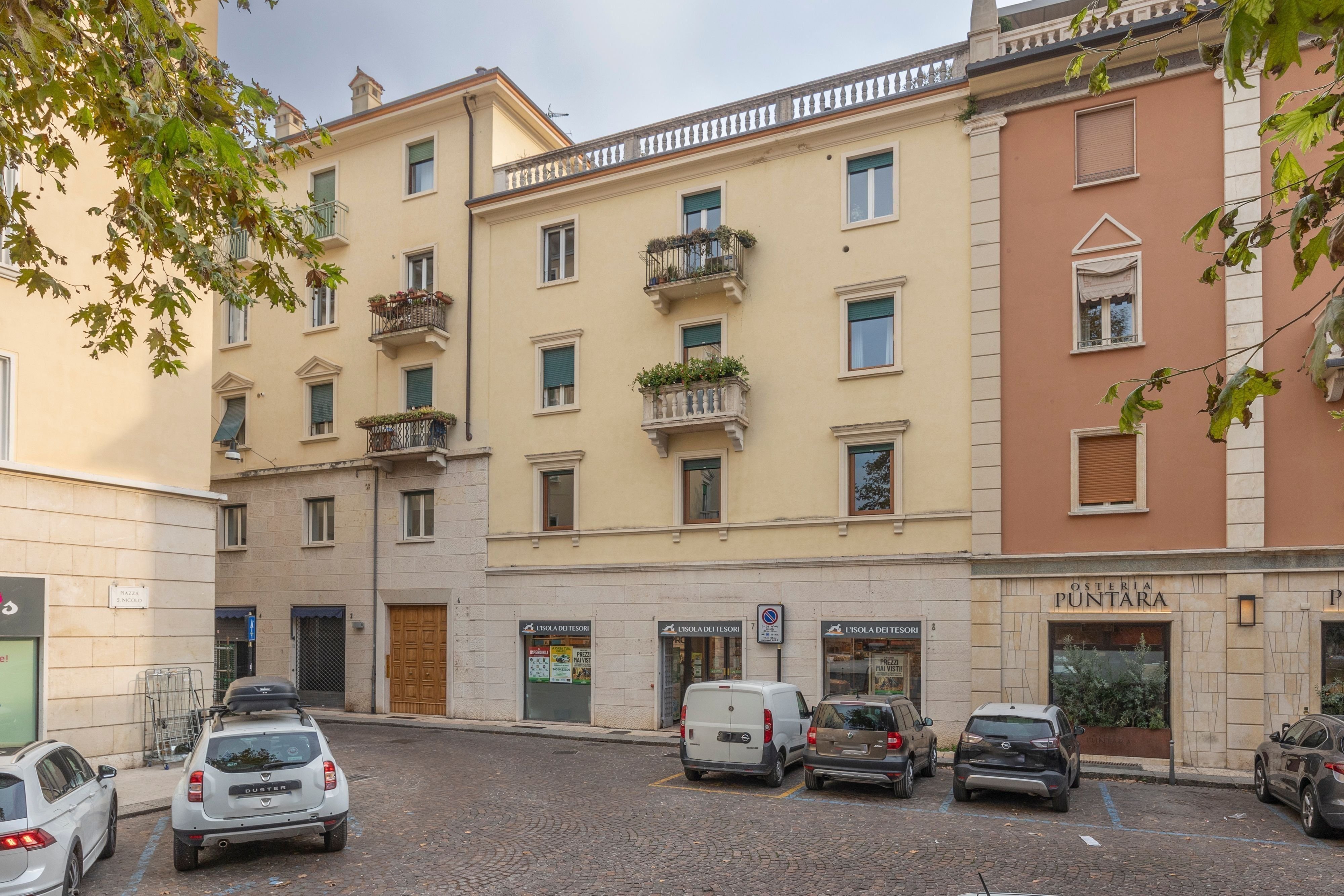 Studio zur Miete 1.200 € 4 Zimmer 110 m²<br/>Wohnfläche 3.<br/>Geschoss Piazza Nogara 2 Verona