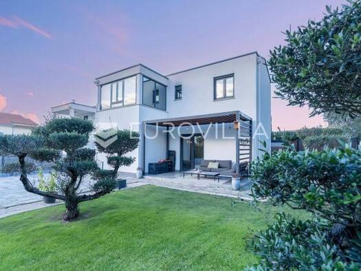 Haus zum Kauf 394.000 € 2 Zimmer 82 m² Kukci Kukci