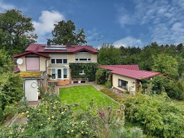 Einfamilienhaus zum Kauf 159.000 € 7 Zimmer 130 m² 1.321 m² Grundstück Groß Kölzig Neiße-Malxetal 03159