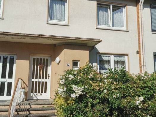 Reihenmittelhaus zum Kauf 285.000 € 5 Zimmer 117 m² 333 m² Grundstück Sodenmatt Süd 28259