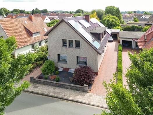 Mehrfamilienhaus zum Kauf 369.000 € 8 Zimmer 224,2 m² 796 m² Grundstück Breite Straße 13 Twistringen 27239
