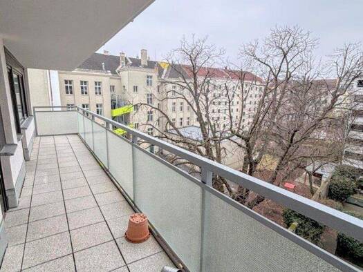 Terrassenwohnung zur Miete 1.308 € 2 Zimmer 112 m² 5. Geschoss Wien 1090