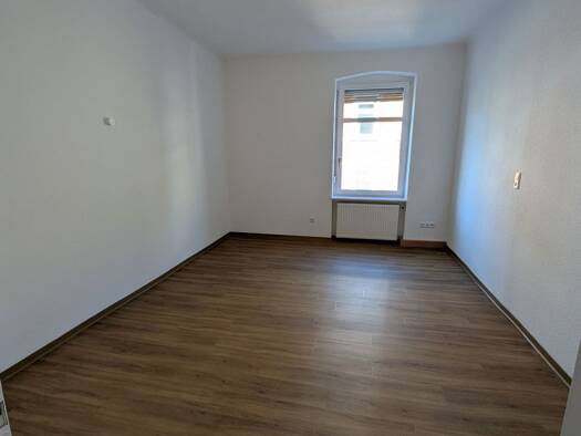Wohnung zur Miete 650 € 2 Zimmer 57 m² Geschoss 2/3 frei ab 01.04.2026 Rimparer Straße 8 Grombühl Würzburg 97080