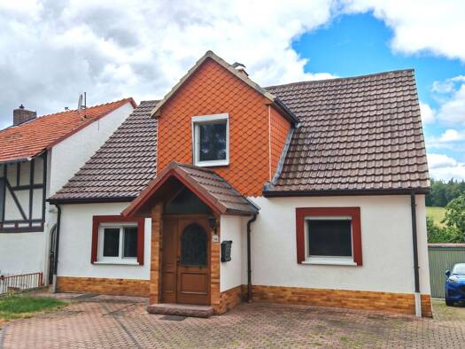 Einfamilienhaus zur Miete 890 € 4 Zimmer 127,5 m² frei ab 01.08.2026 Rothhelmshausen Fritzlar (OT Rothhelmshausen) 34560