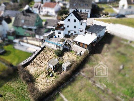 Einfamilienhaus zum Kauf 185.000 € 6,5 Zimmer 100 m² 623 m² Grundstück frei ab sofort Göllsdorf Rottweil 78628