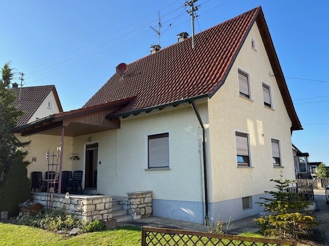 Einfamilienhaus zum Kauf 219.000 € 5 Zimmer 106 m²<br/>Wohnfläche 650 m²<br/>Grundstück ab sofort<br/>Verfügbarkeit Behlingen Kammeltal 89358