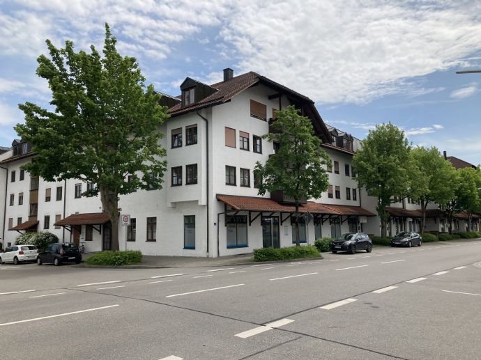 Wohnung zur Miete 645 € 3 Zimmer 92 m²<br/>Wohnfläche 3.<br/>Geschoss 01.11.2024<br/>Verfügbarkeit Bahnhofstr. 36 Neuötting Neuötting 84524