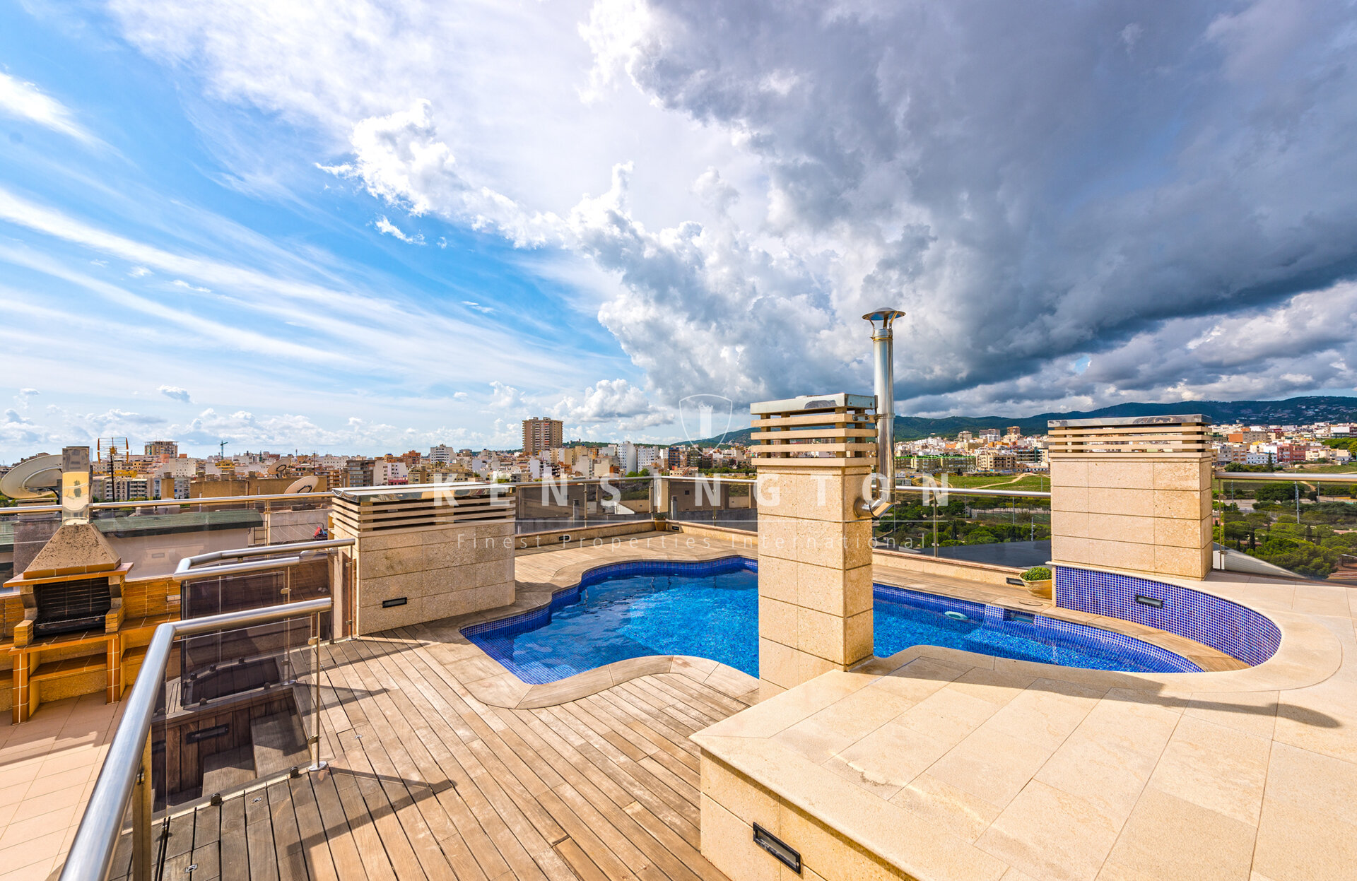 Penthouse zum Kauf 1.850.000 € 7 Zimmer 261 m²<br/>Wohnfläche 1.<br/>Geschoss Palma de Mallorca 07010