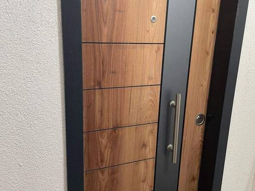 Wohnung zur Miete 528 € 4 Zimmer 70,7 m² 2. Geschoss frei ab sofort Hohes Gebirge 24 Neustädtel Schneeberg 08289