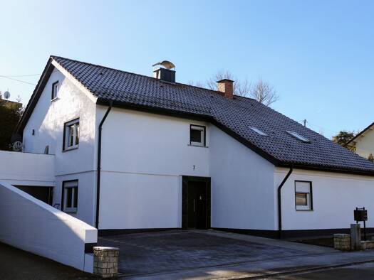 Wohnung zur Miete 1.090 € 4,5 Zimmer 100 m² EG frei ab sofort Am Bogen 7 Trossingen 78647