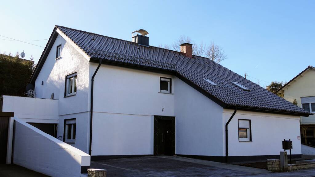 Wohnung zur Miete 1.090 € 4,5 Zimmer 100 m² EG frei ab sofort Am Bogen 7 Trossingen 78647