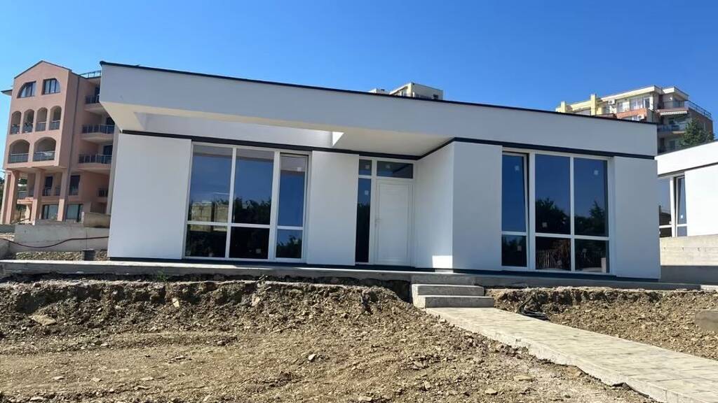 Bungalow zur Versteigerung - Erstbezug provisionsfrei 285.000 € 3 Zimmer 100 m² 501 m² Grundstück Grobisteto Sveti Vlas 8234