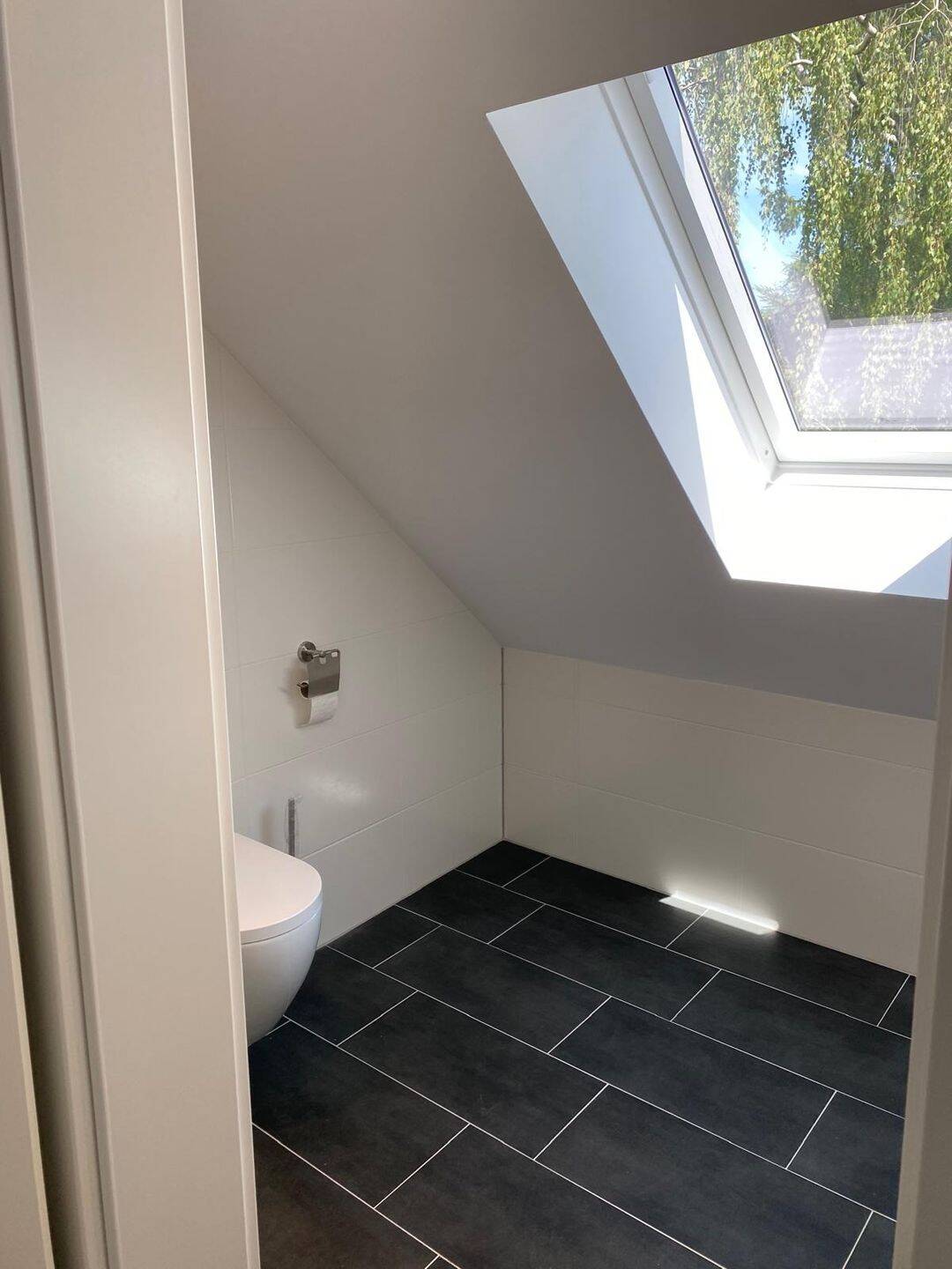 Freie, frisch sanierte 2-Zimmer -ETW im Dachgeschoß mit Terrasse im begehrten Wohnviertel Köln-Ehrenfeld. – Baadenberger Str., 50825 Köln – Vorschaubild 16