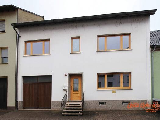 Haus zum Kauf 242.000 € 10,5 Zimmer 214 m² 401 m² Grundstück frei ab sofort Lisdorf Saarlouis 66740
