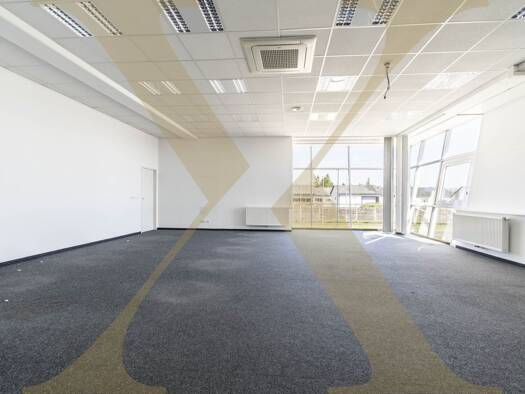 Büro zur Miete 4.115 € 473 m² Bürofläche Traun 4050