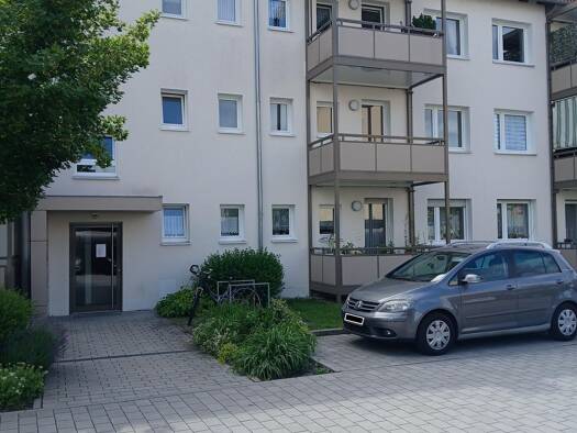 Wohnung zur Miete 839 € 4 Zimmer 76,3 m² 1. Geschoss frei ab sofort Schwäblstraße 1 Ingolstadt Ingolstadt 85053
