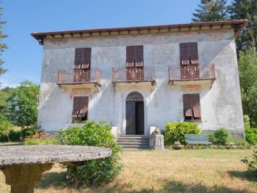 Herrenhaus zum Kauf 135.000 € 10 Zimmer 300 m² 1.200 m² Grundstück frei ab sofort Urbe Savona 17048