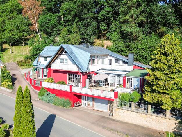 Einfamilienhaus zum Kauf 350.000 € 10 Zimmer 320 m² 3.141 m² Grundstück Wasungen 98634
