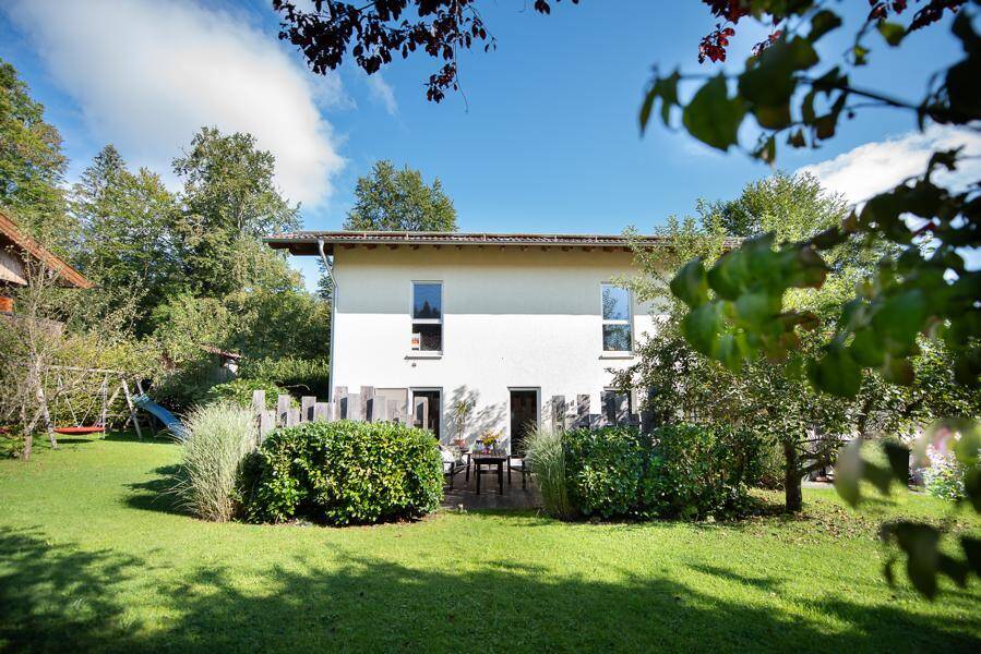 Einfamilienhaus zum Kauf 890.000 € 4 Zimmer 123 m²<br/>Wohnfläche 820 m²<br/>Grundstück Auerschmied Irschenberg 83737