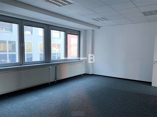 Bürofläche zur Miete 18 € 370 m² Bürofläche teilbar ab 330 m² Schöneberg Berlin 10829