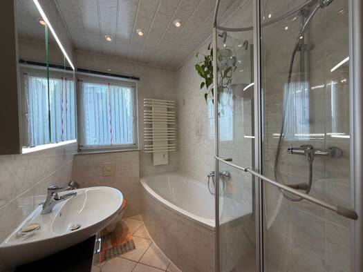 Reihenendhaus zum Kauf 79.000 € 6 Zimmer 165 m² 280 m² Grundstück frei ab sofort Schedewitz Zwickau 08056