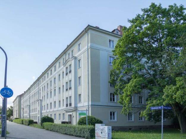Wohnung zur Miete 539 € 2 Zimmer 55 m² 3. Geschoss frei ab 15.07.2026 Nürnberger Str. 18 Südvorstadt-West Dresden 01187