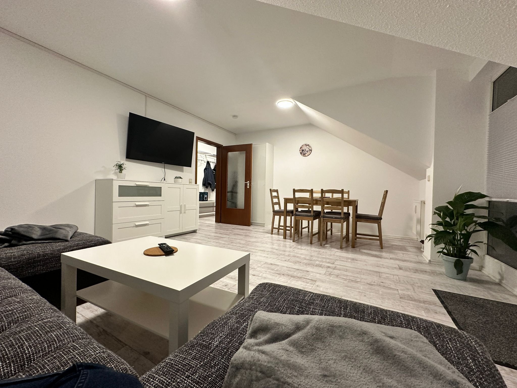 Wohnung zur Miete Wohnen auf Zeit 25 € 2 Zimmer 63 m²<br/>Wohnfläche ab sofort<br/>Verfügbarkeit Blumenhag Bernau 16321