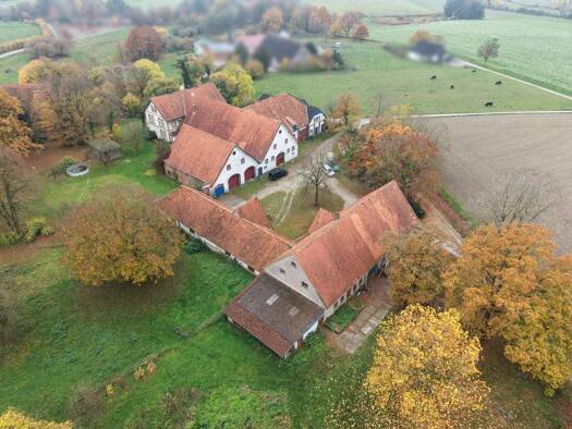 Einfamilienhaus zum Kauf 1.215.000 € 25 Zimmer 860,7 m² 20.076 m² Grundstück Kleekamp Borgholzhausen 33829