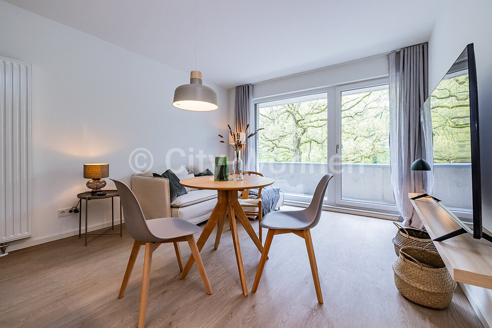 Wohnung zur Miete Wohnen auf Zeit 1.450 € 2 Zimmer 39 m²<br/>Wohnfläche 01.02.2025<br/>Verfügbarkeit Jahnring Winterhude Hamburg 22297