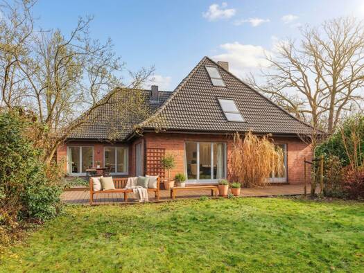 Villa zum Kauf 1.290.000 € 10 Zimmer 311 m² 1.329 m² Grundstück Pinneberg 25421