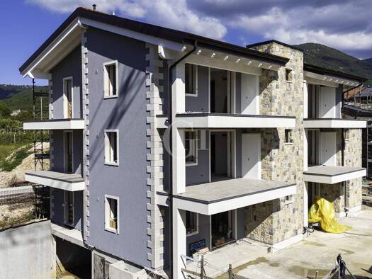 Wohnung zum Kauf 410.000 € 3 Zimmer 74,2 m² EG frei ab sofort Costermano sul Garda 37010