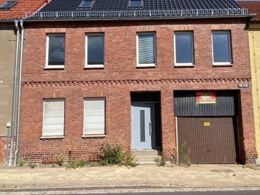 Einfamilienhaus zum Kauf 79.000 € 7 Zimmer 140 m² 333 m² Grundstück Malchin Malchin 17139