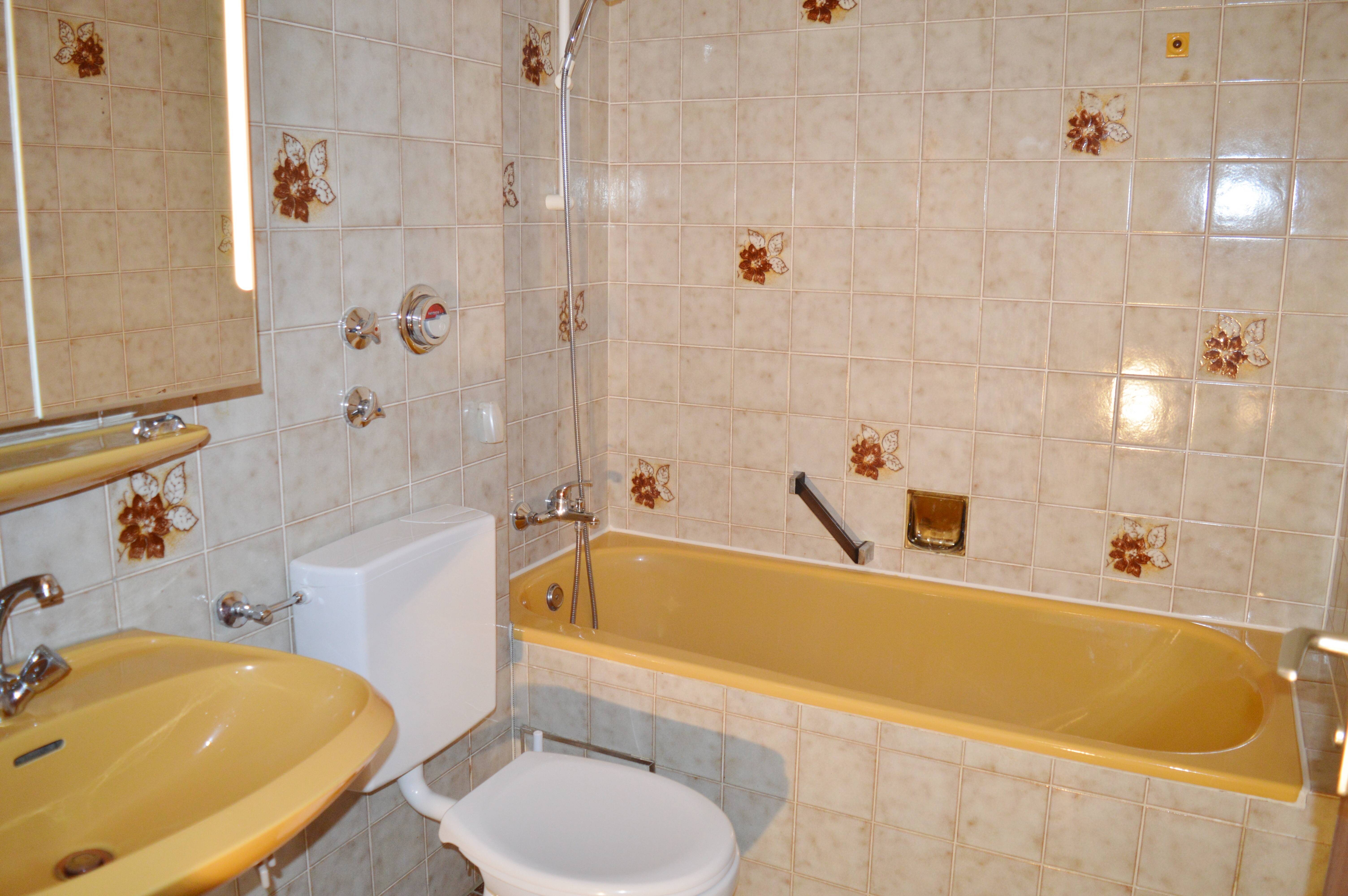 Immobilie in Backnang - Backnang     Schöne lichtdurchflutete und zentral gelegene Wohnung mit Stellplatz und Keller - Bild 4