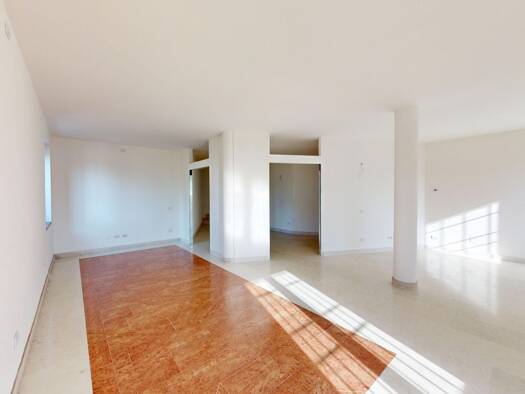 Studio zum Kauf 459.000 € 4 Zimmer 189 m² EG frei ab sofort Località Brodazzo Desenzano del Garda