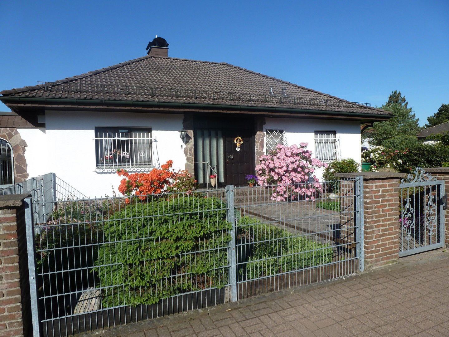 Bungalow zum Kauf provisionsfrei 468.000 € 6 Zimmer 196,1 m²<br/>Wohnfläche 1.214 m²<br/>Grundstück Löschenrod Eichenzell/Löschenrod 36124