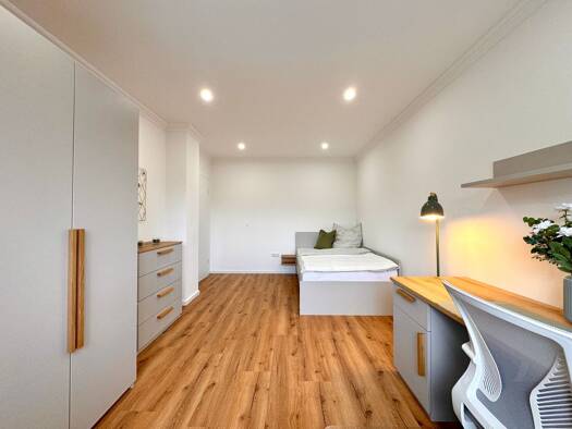 WG-Zimmer zur Miete 770 € 16 m² Geschoss 2/3 frei ab 15.04.2026 Colmarer Straße 1 Thalk.Obersendl.-Forsten-Fürstenr.-Solln München 81379