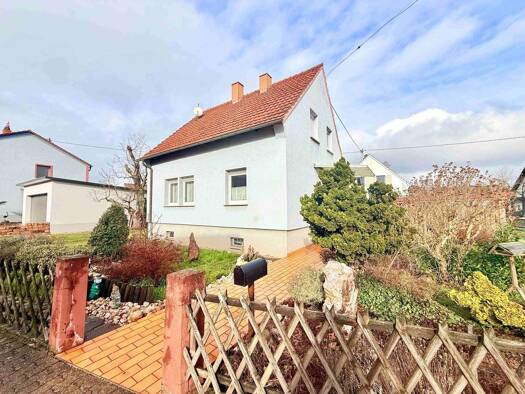 Einfamilienhaus zum Kauf 195.000 € 5 Zimmer 100 m² frei ab sofort Schwemlingen Merzig 66663