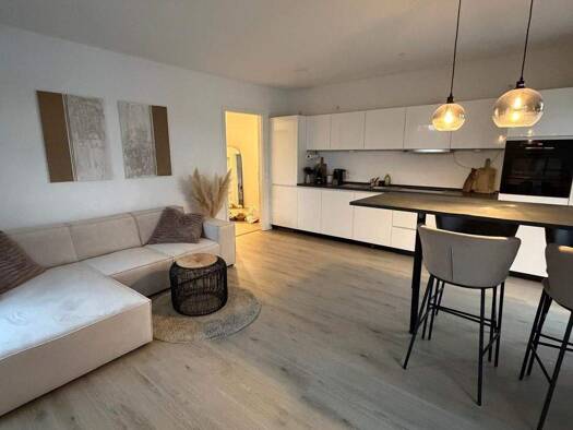 Wohnung zur Miete 1.150 € 2 Zimmer 67,8 m² 4. Geschoss frei ab sofort Kolpingstr. 1-7 Singen 78224